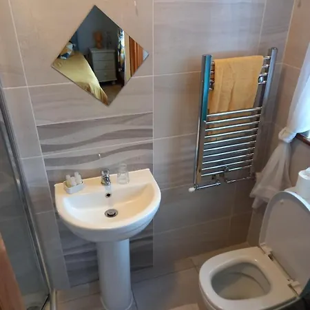 Bed & Breakfast A New U Country Clynacartan