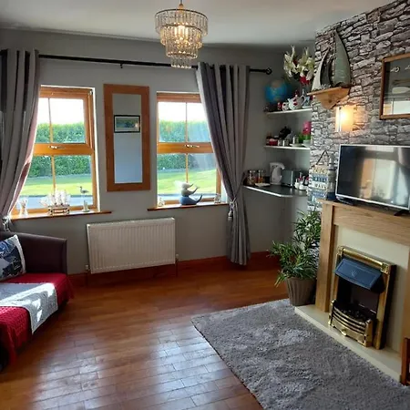 A New U Country Clynacartan