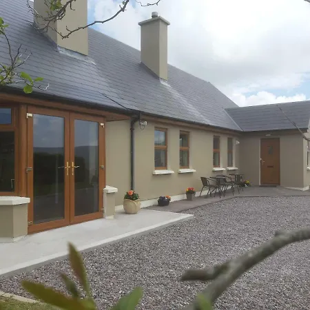 A New U Country Clynacartan