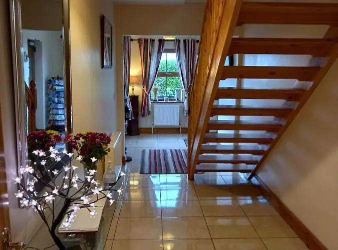 B&B A New U Country Clynacartan