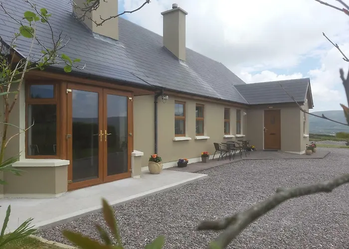 A New U Country Clynacartan